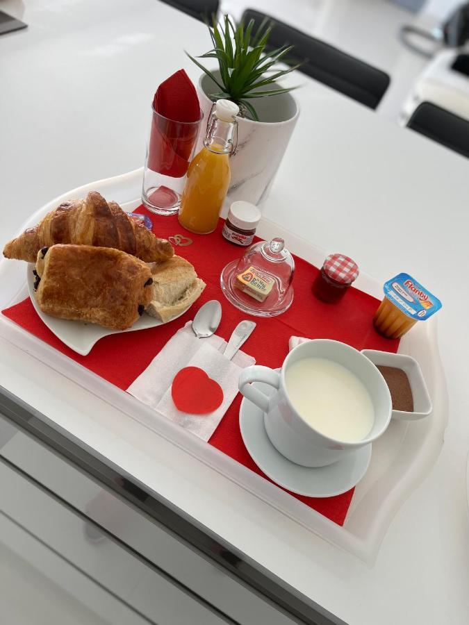 Love Room Avec Spa Privatif 乐罗夫 外观 照片